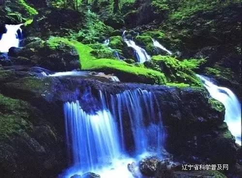 小晓我想问一下现在怎么了一整就咨询你花钱的呢我就问那么点事儿你知道还是不？游戏画面